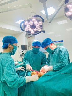 Phẫu thuật xương mâm chày 1